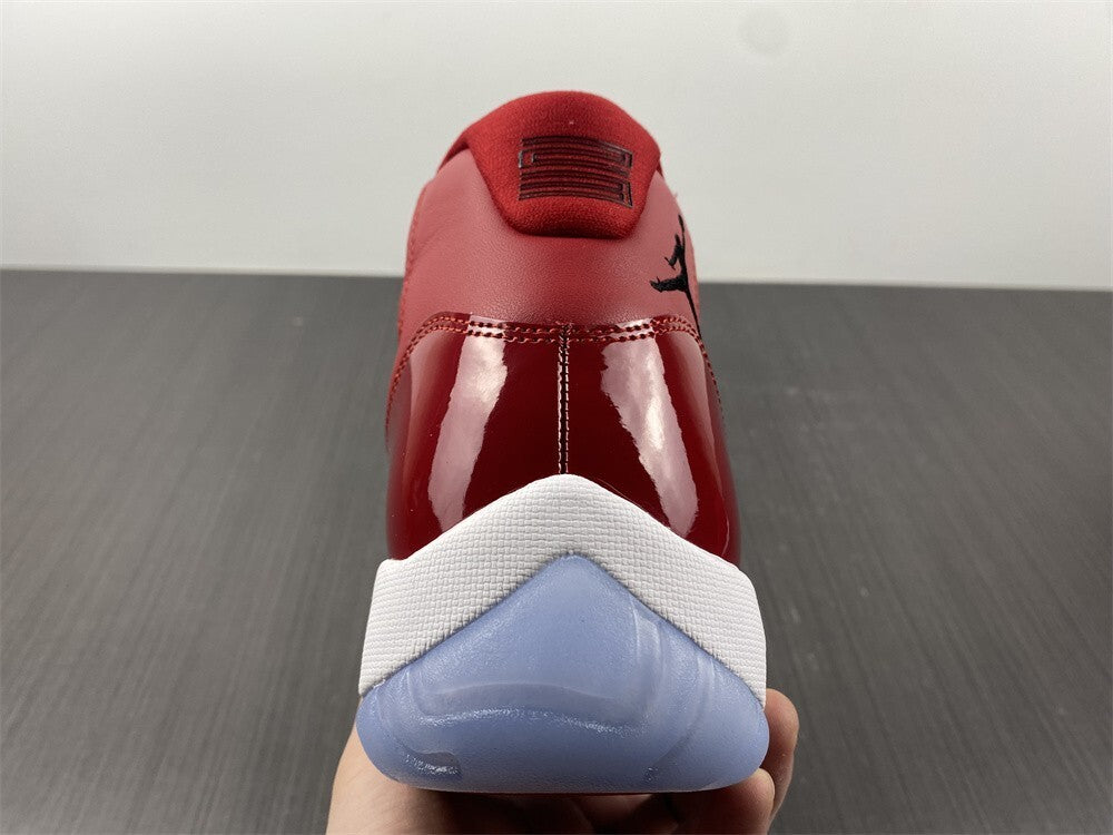 Air JD 11 – Bull Red High Top