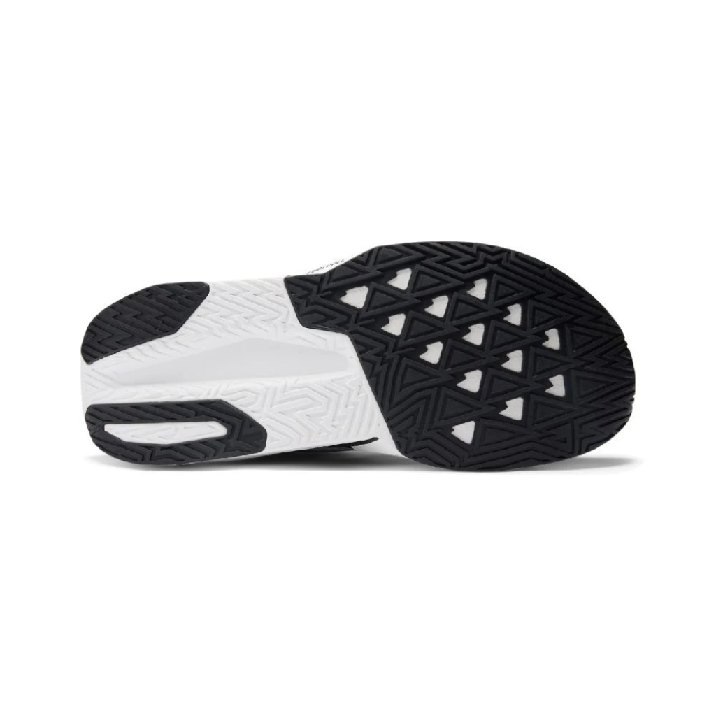 New Balance FuelCell Rebel v5 Masculino
