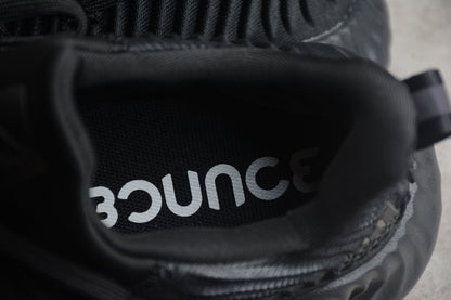 Tênis Alphabounce Beyond Black Warrior