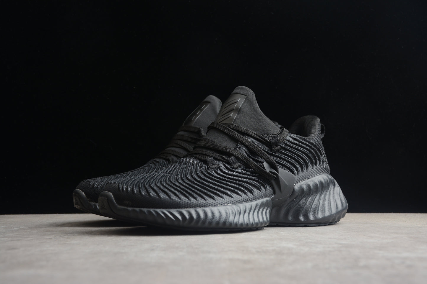 Tênis Alphabounce Beyond Black Warrior