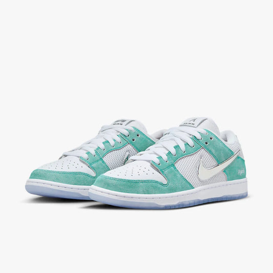 Tênis Nike April Skateboards x Dunk Low SB 'Turbo Green