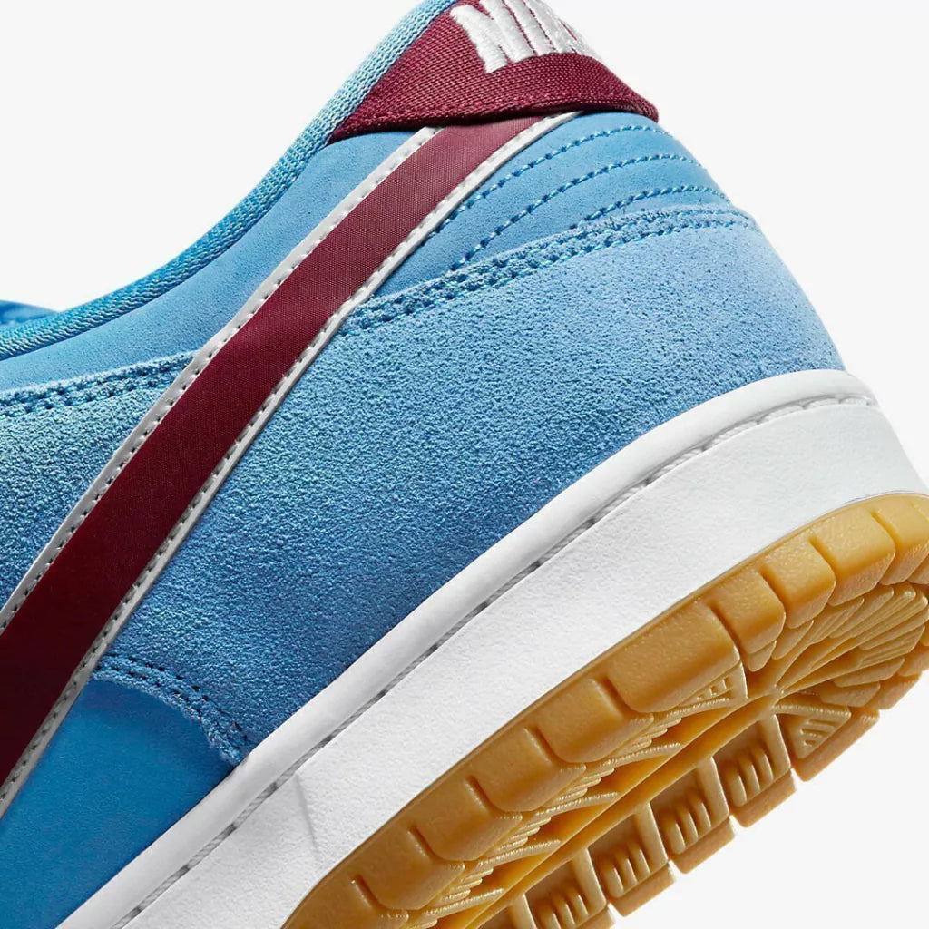 Tênis Dunk Low Premium SB 'Philadelphia Phillies'