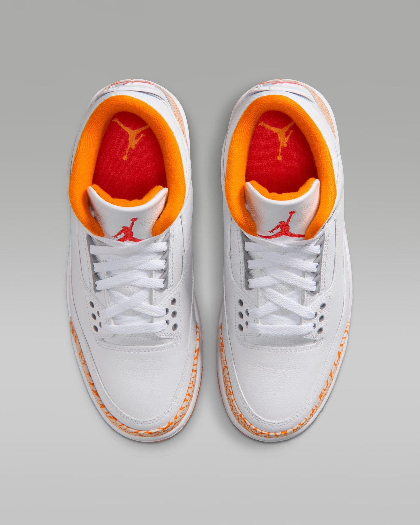 Air Jordan 3 Retro "Branco e Casca de Laranja"