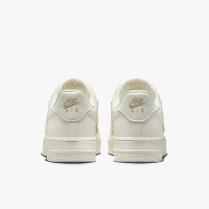 Tênis Nike Air Force 1 '07 LX 'Mini Swoosh Metallic Gold'