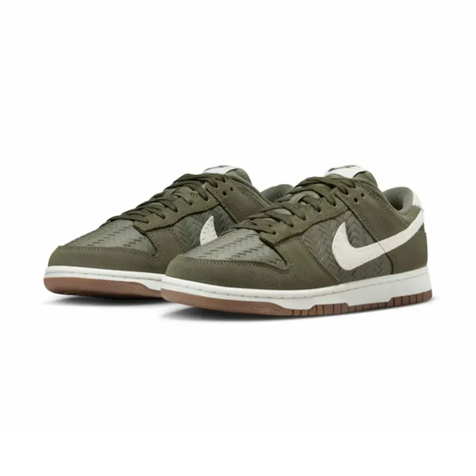 Nike Dunk Low SE Medium Olive