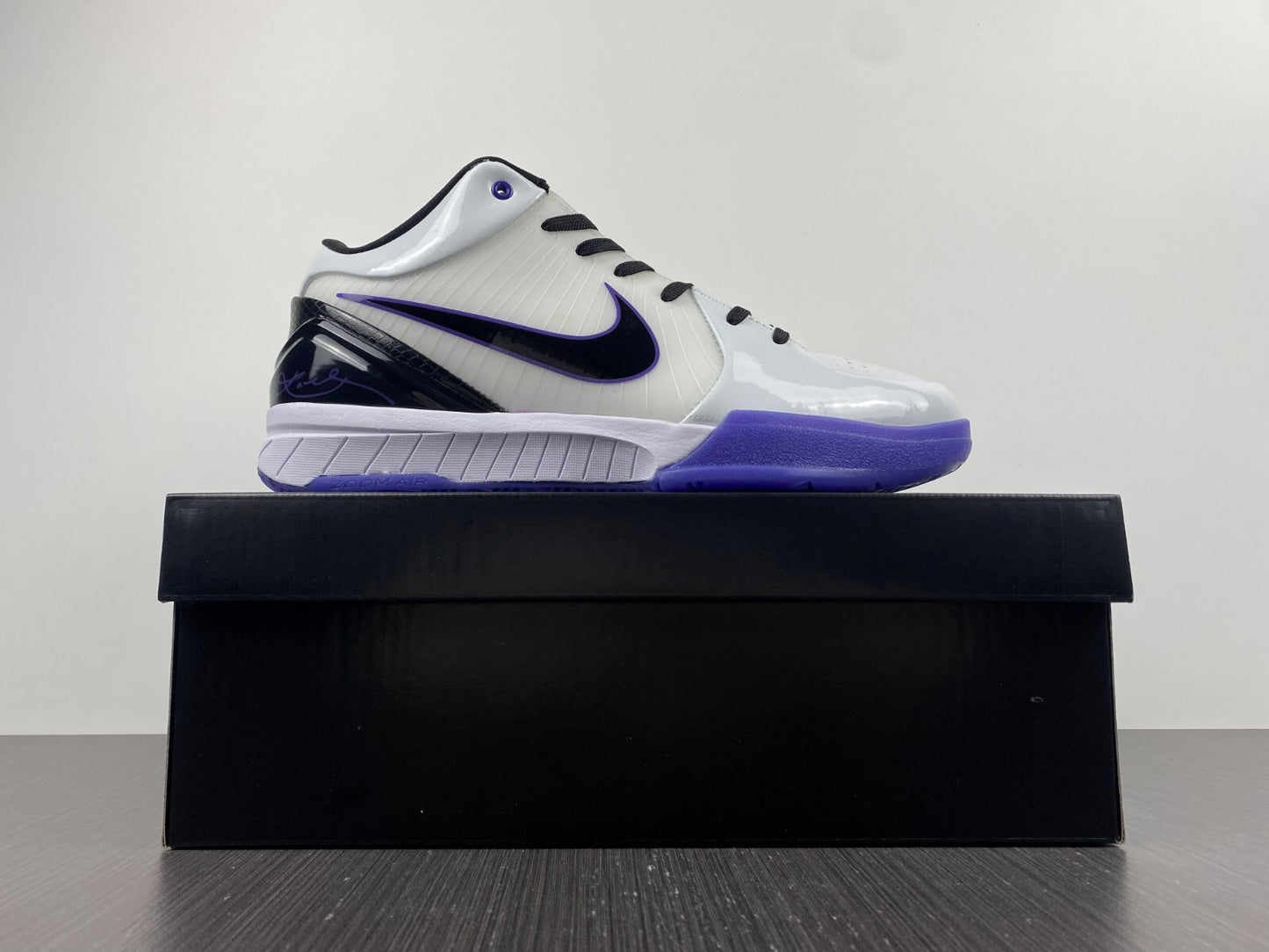 Tenis NK Zoom Kobe 4ª Geração