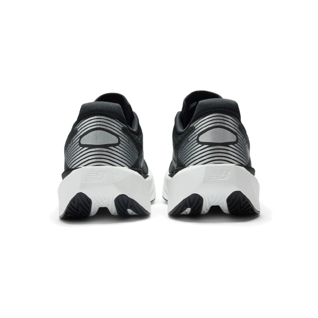 New Balance FuelCell Rebel v5 Masculino